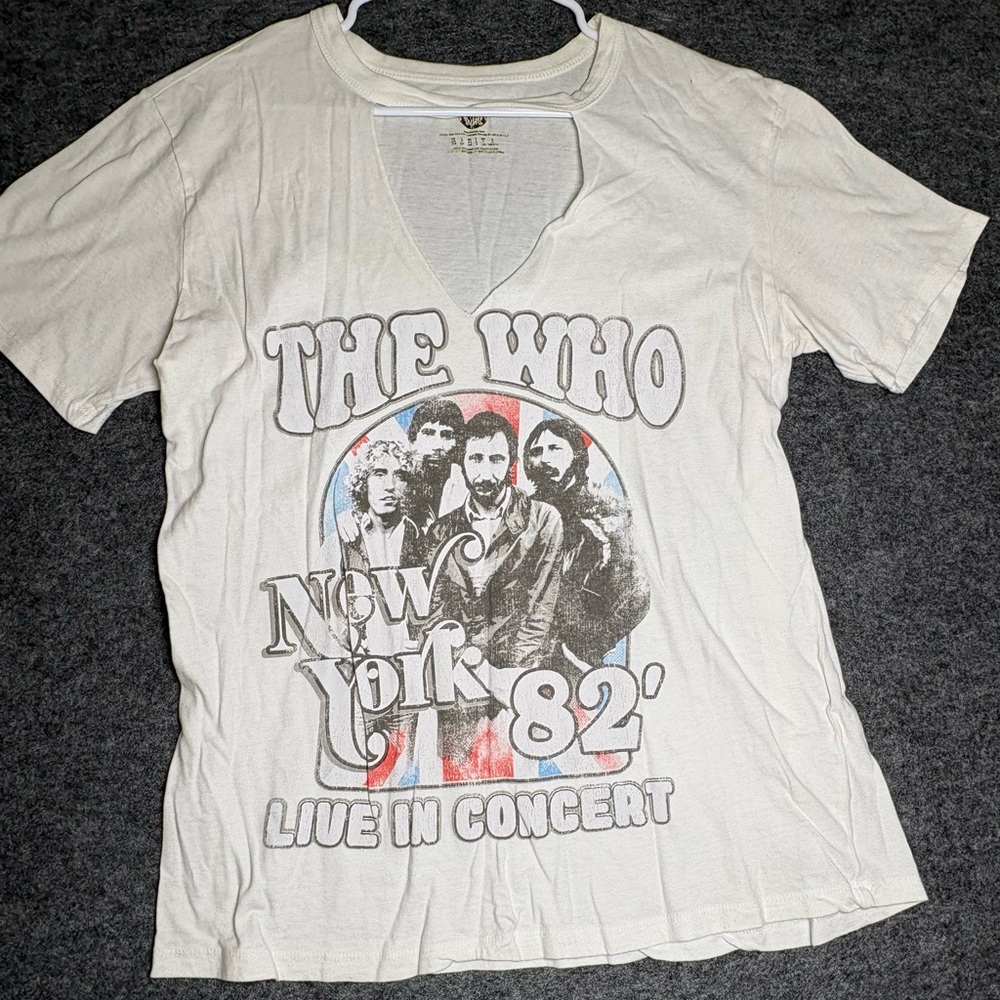 The Who Live In Concert New York 1982 Women’s Key Hole Tee Shirt Size Small